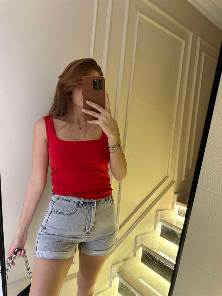 Kırmızı Ön Arka Kare Yaka Crop Body