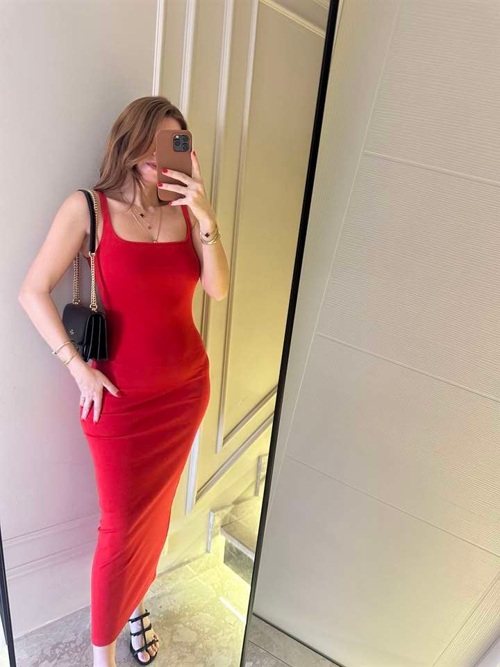 Kırmızı Ön Arka Kare Yaka Uzun Elbise