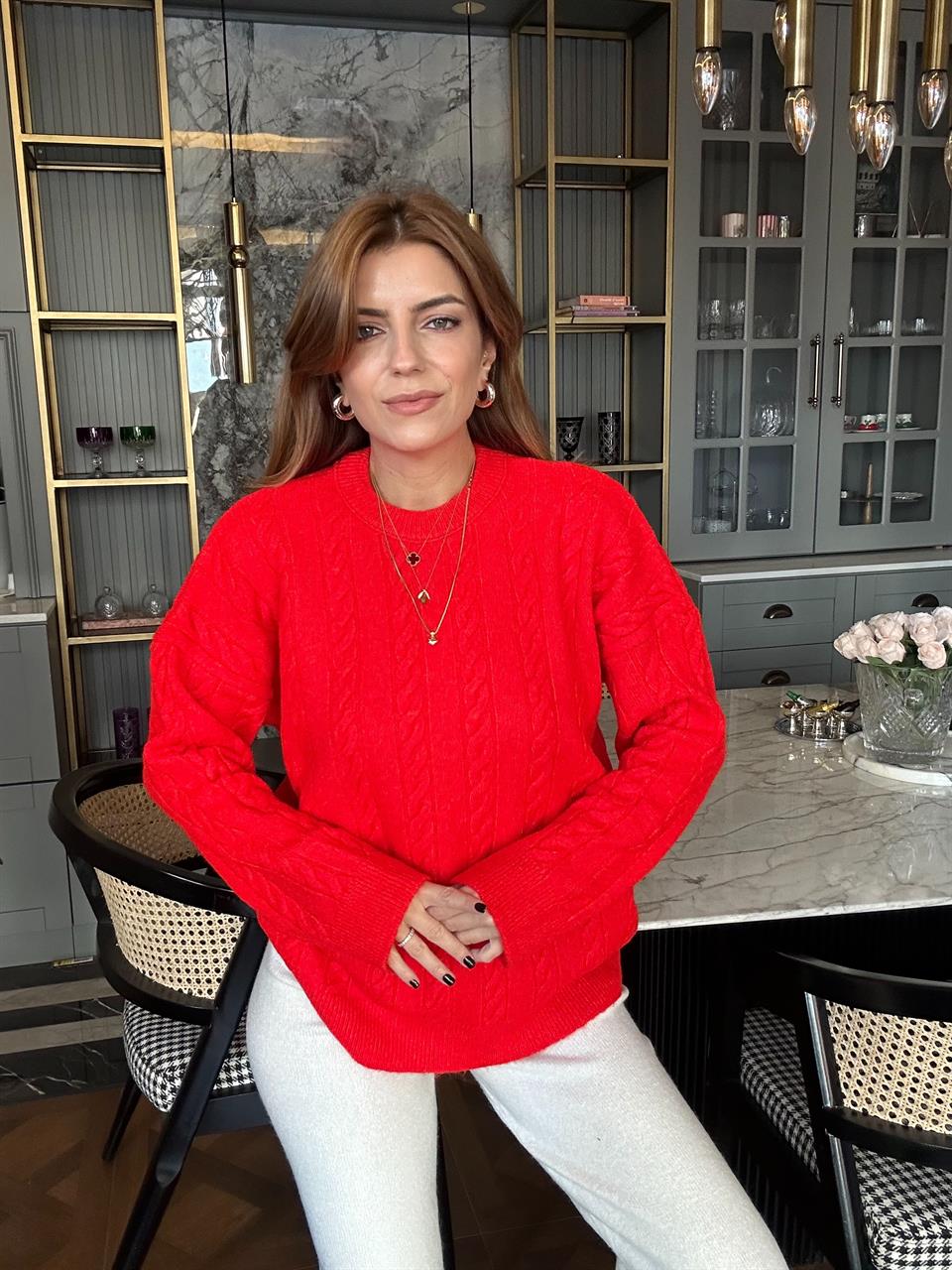 Kırmızı Saç Örgü Salaş Triko Kazak