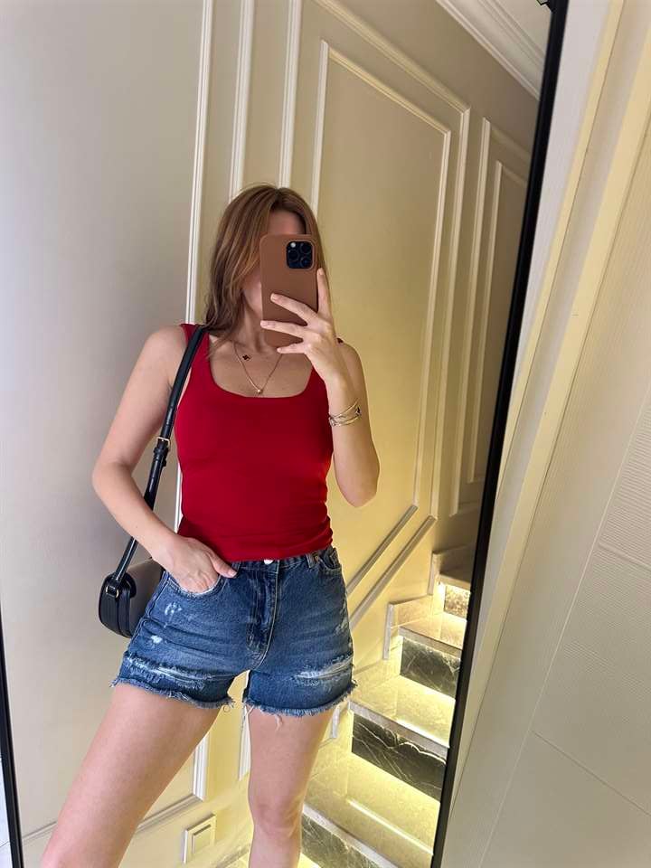 Kırmızı Sırt Açık Crop Body