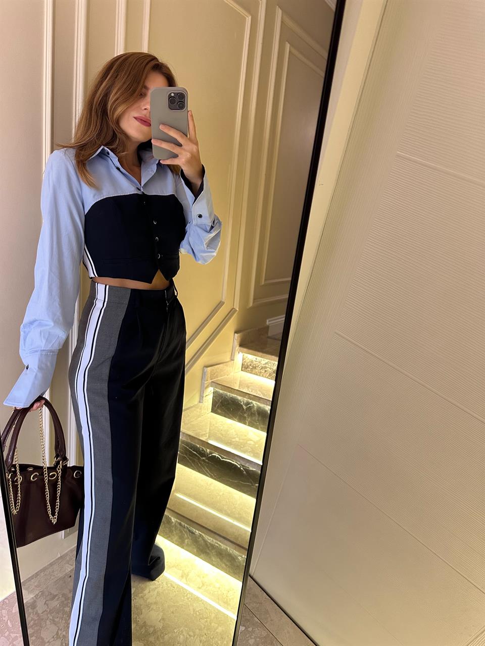 Korse Detaylı Gömlek