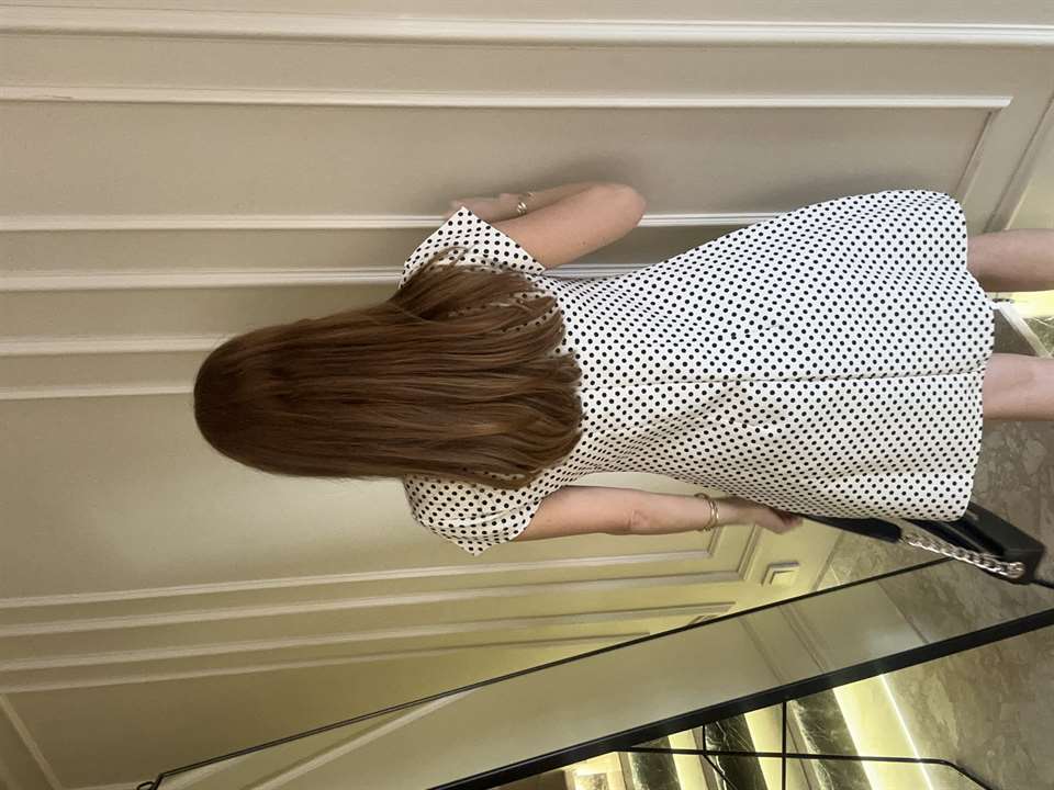 Krem Boyun Fular Detay Puantiyeli Elbise