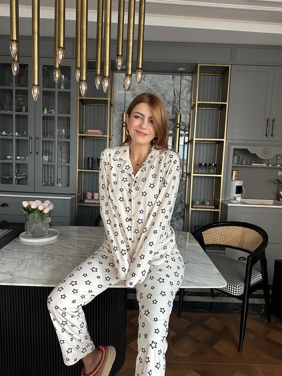 Krem Yıldız Baskılı Pijama Takımı