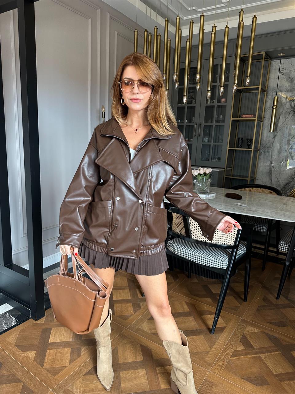 Kruvaze Kapama Oversize Deri Ceket