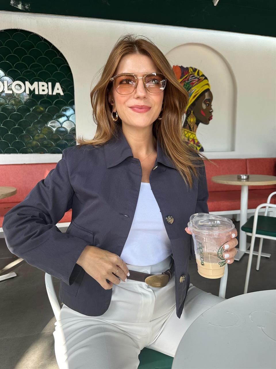 Lacivert Kapaklı Cepli Mevsimlik Ceket