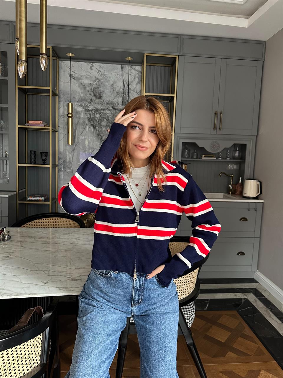 Lacivert Kapşonlu Çizgili Triko Kazak