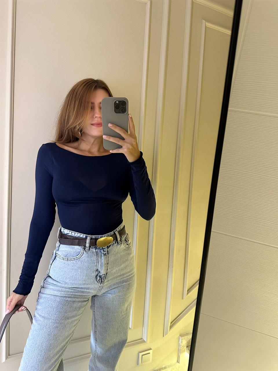 Lacivert Kayık Yaka Transparan Viskon Bluz