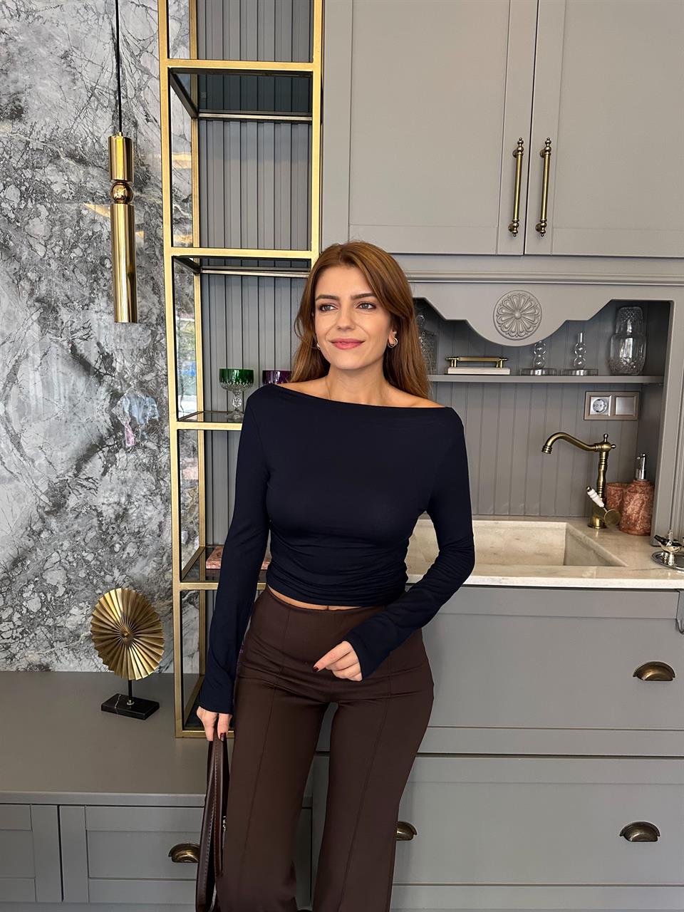 Lacivert Kayık Yaka Yan Büzgü Bluz