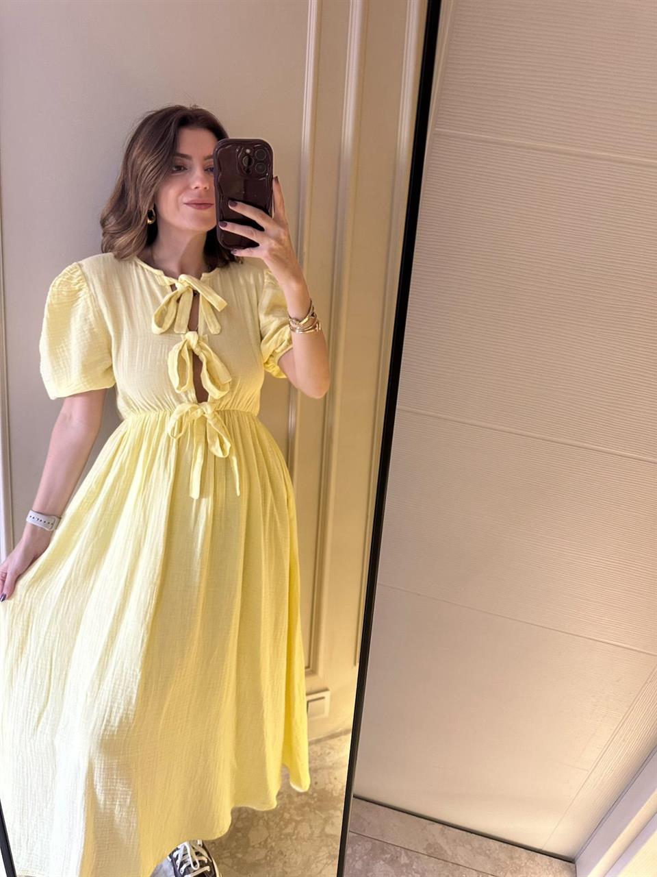 Limon Sarı Yaka Bağlamalı Müslin Kumaş Astarlı Elbise