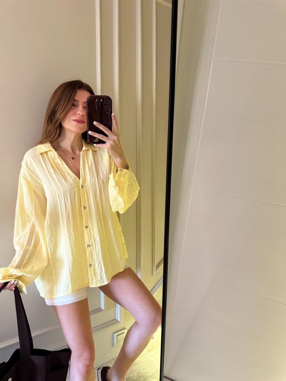 Limon Sarısı Desenli V Yaka Tensel Gömlek