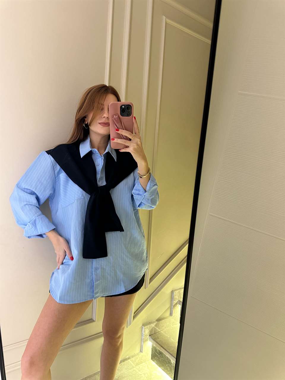 Mavi Atkı Detay Çizgili Gömlek