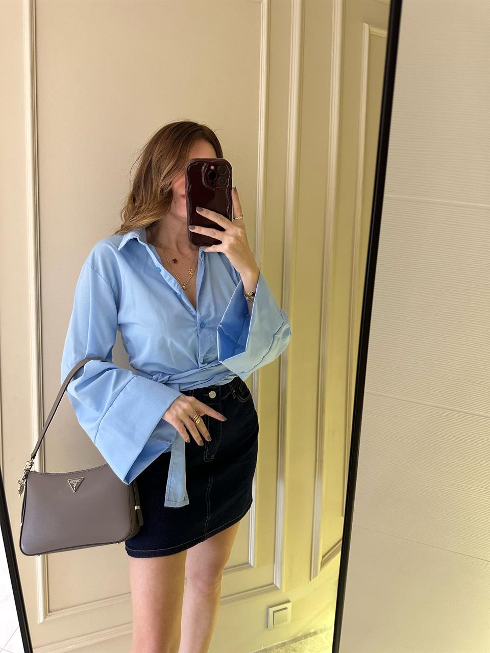 Mavi Geniş Kol Bağlamalı Gömlek