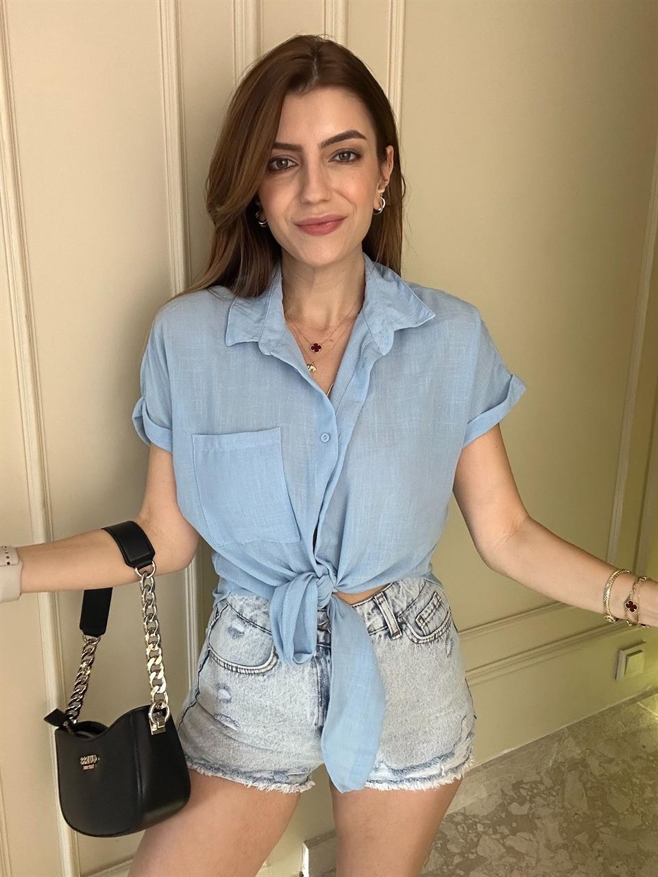 Mavi Kolsuz Keten Bağlamalı Gömlek