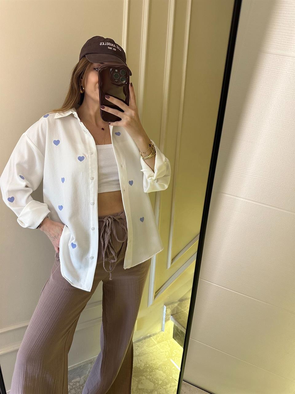 Mavi Kalpli Nakışlı Gömlek