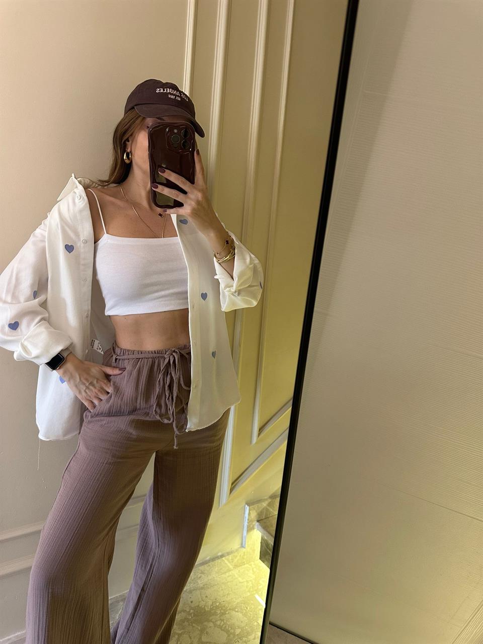 Mavi Kalpli Nakışlı Gömlek