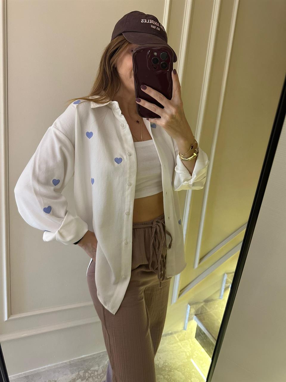 Mavi Kalpli Nakışlı Gömlek