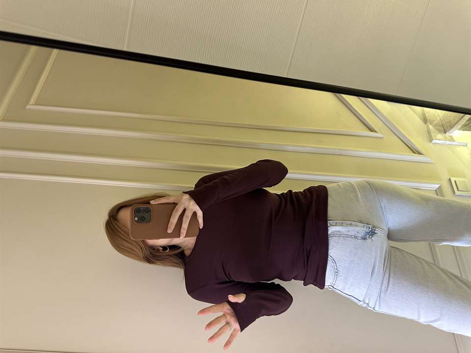 Mürdüm Parmak Geçmeli Viskon Bluz