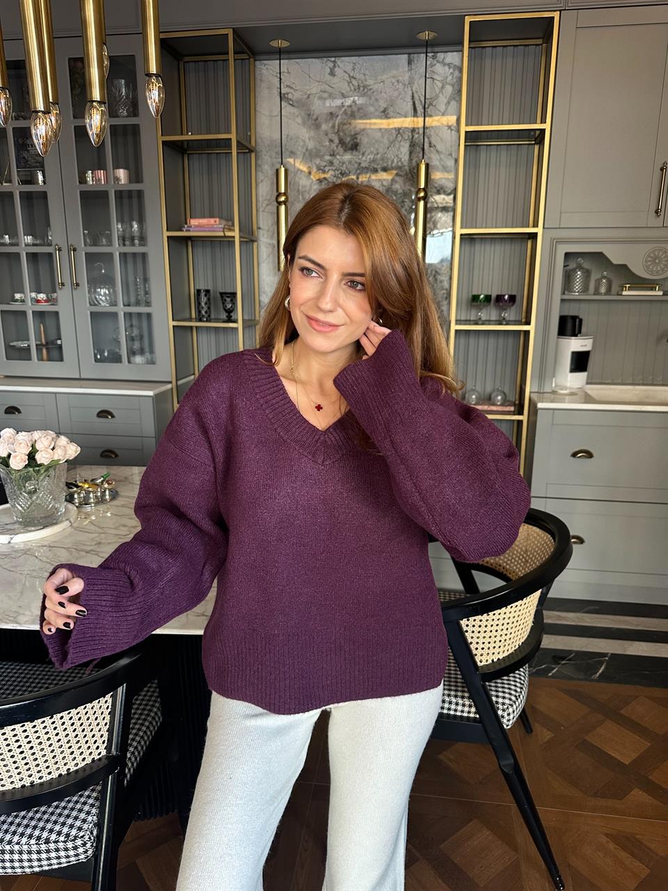 Mürdüm V Yaka Salaş Triko Kazak