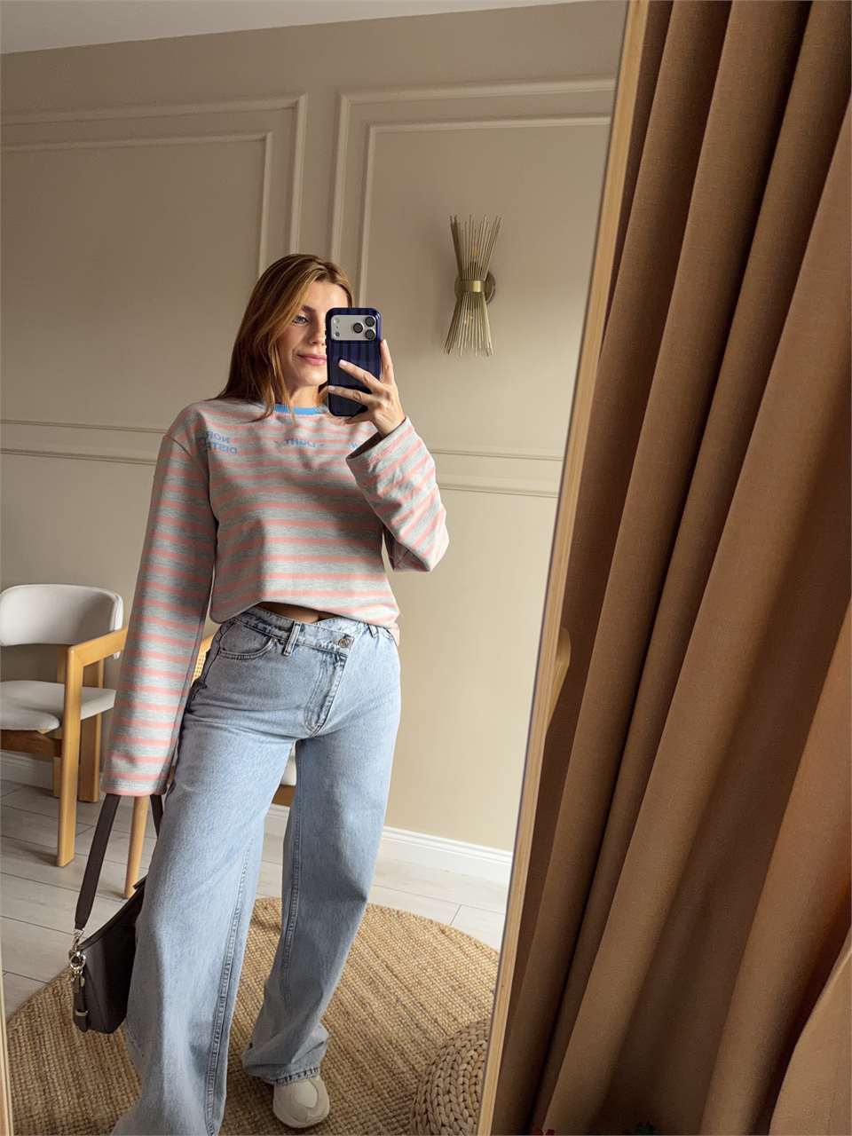 Nordıc Baskılı Mavi Yaka Çizgili Sweatshirt