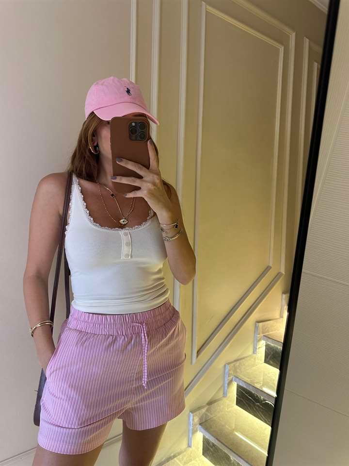 Pembe Çizgili Dokuma Şort