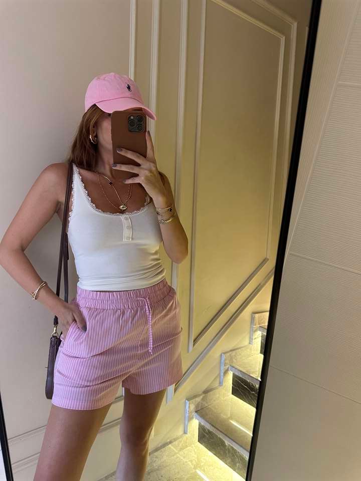 Pembe Çizgili Dokuma Şort