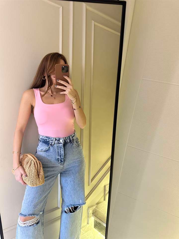 Pembe Kare Tulumlu Bodysuit Zıbın