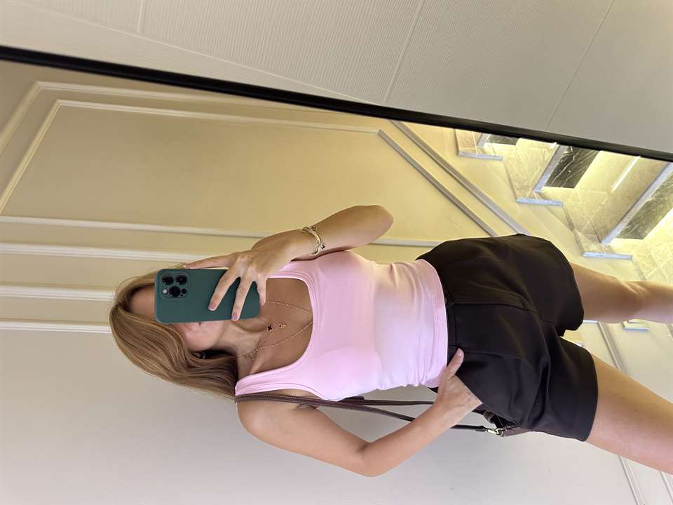 Pembe Kare Yaka Gloplu Bluz