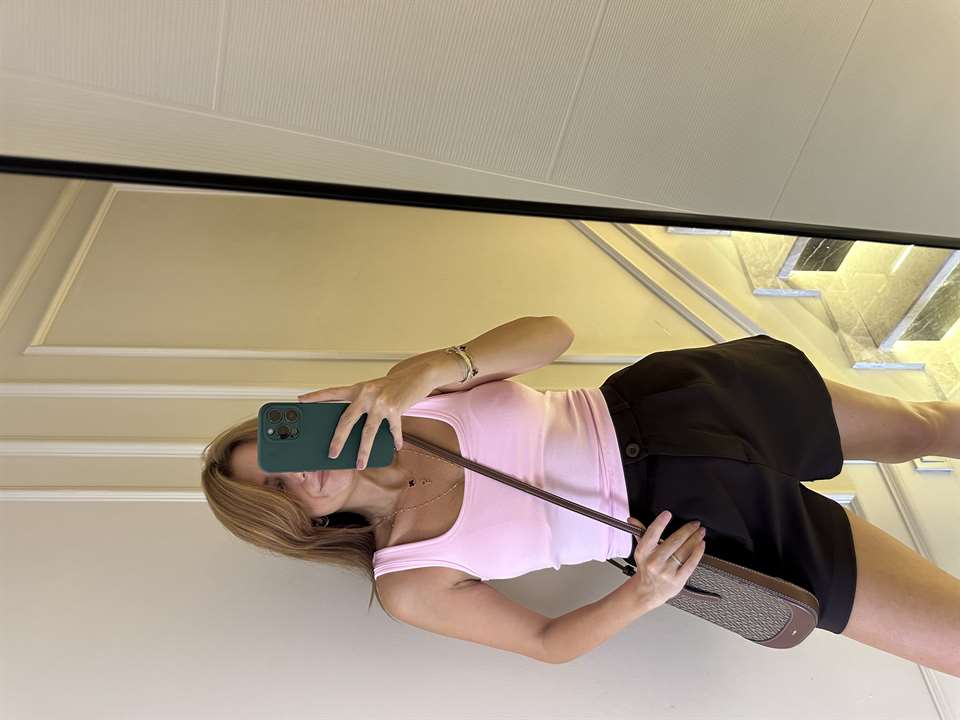 Pembe Kare Yaka Gloplu Bluz