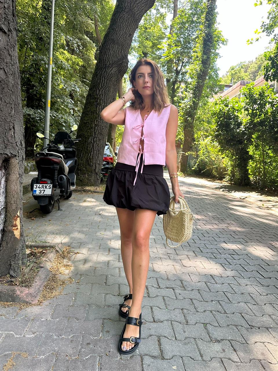 Pembe Kurdele Bağlama Keten Yelek