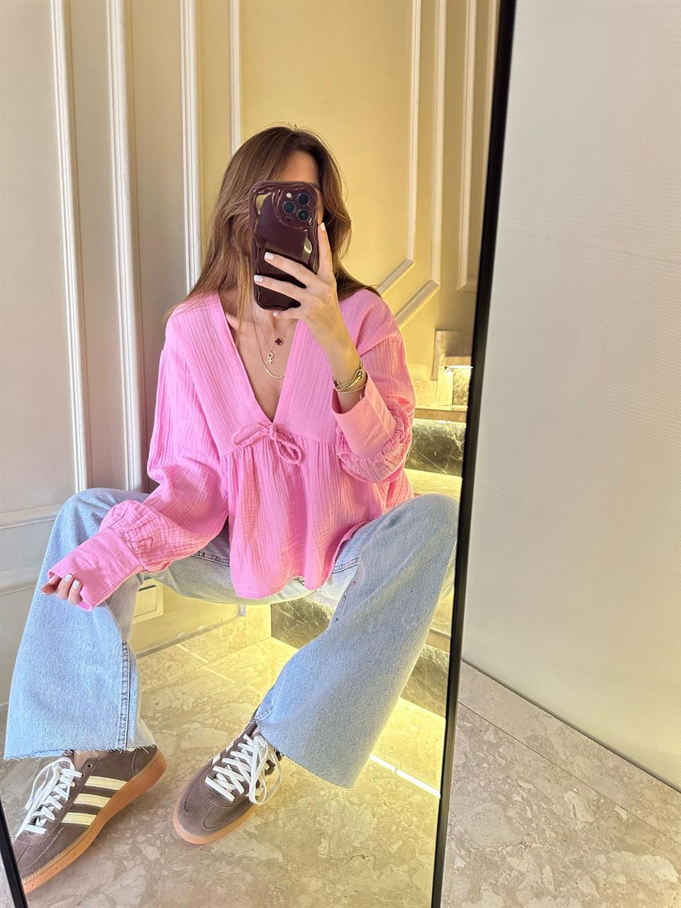 Pembe Müslin Kumaş V Yaka Bluz