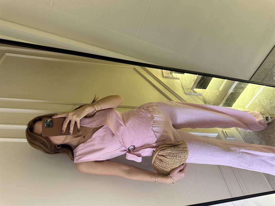 Pembe Tensel Kumaş Kruvaze Yaka Bağlamalı Takım