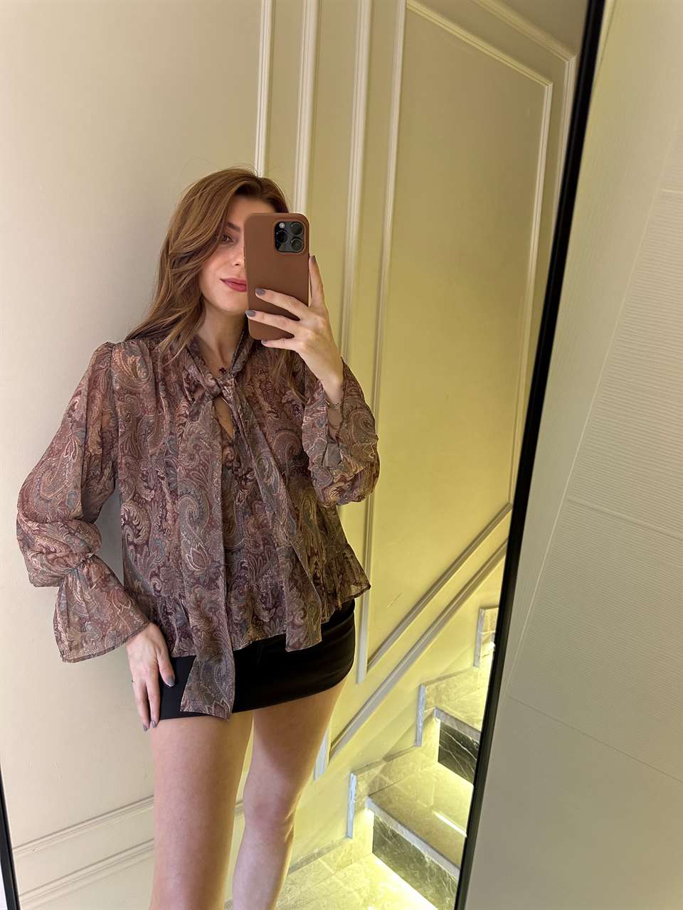 Şal Detay Desenli Şifon Bluz