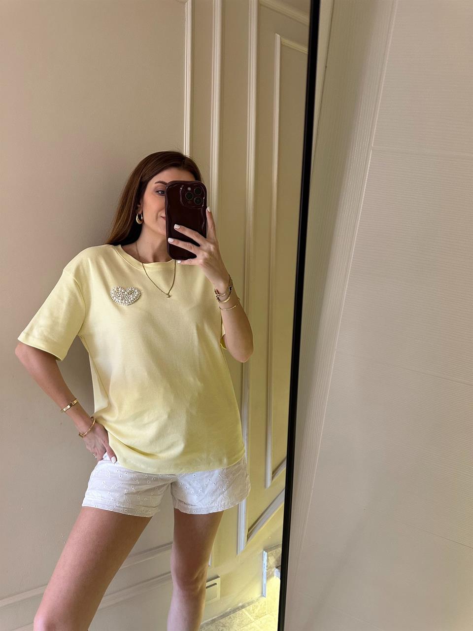 Sarı İncili Kalp Tişört