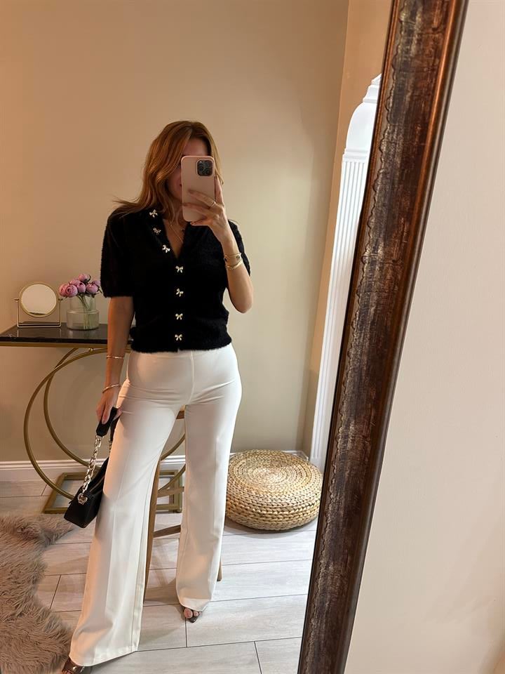 Siyah Aksesuar Düğmeli Sakallı Bluz