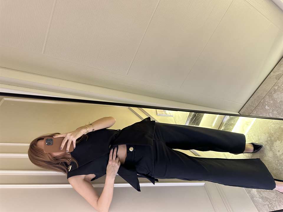 Siyah Asimetrik Yelekli Kumaş Takım