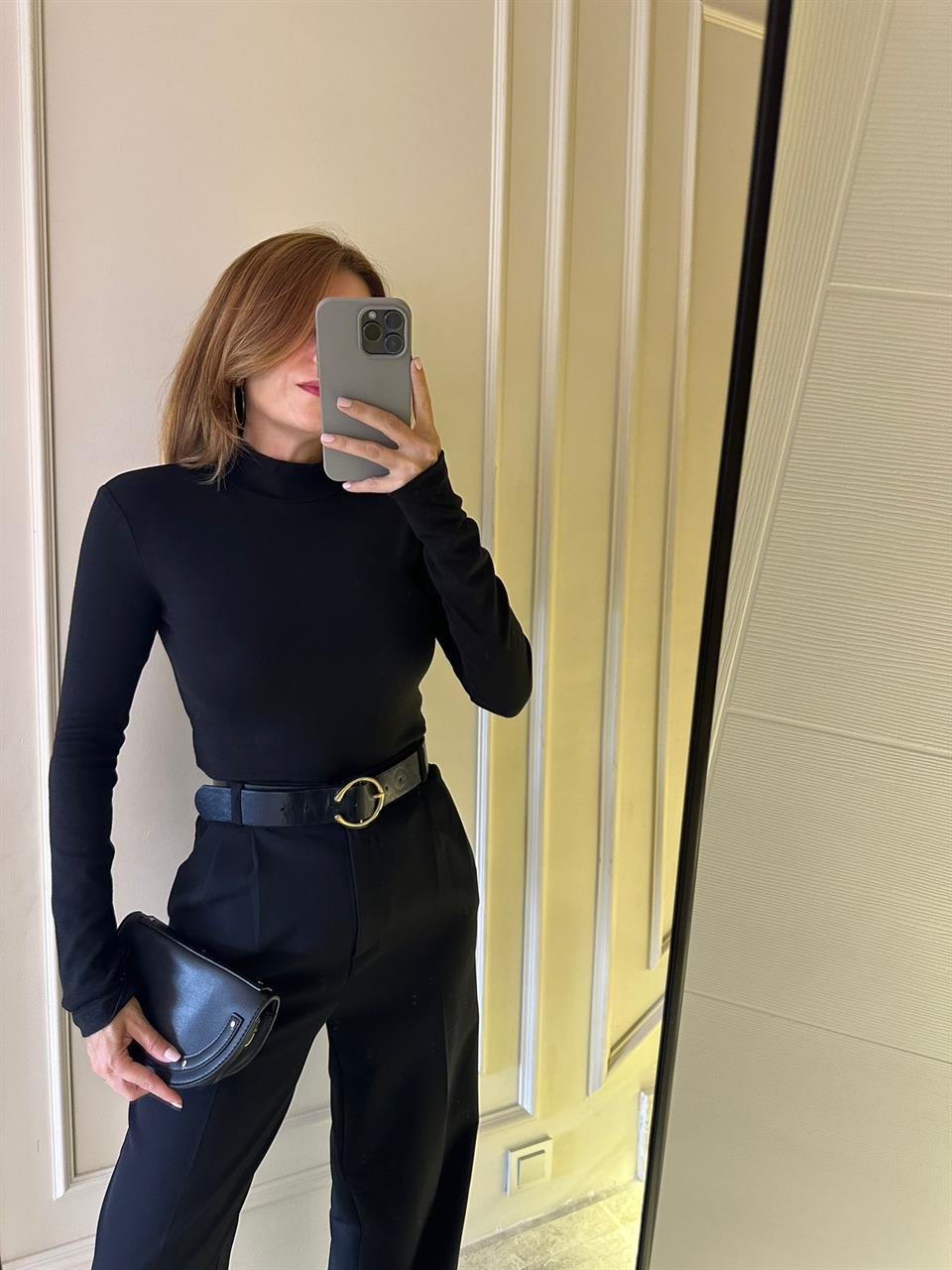 Siyah Balıkçı Yaka Uzun Kol Bluz