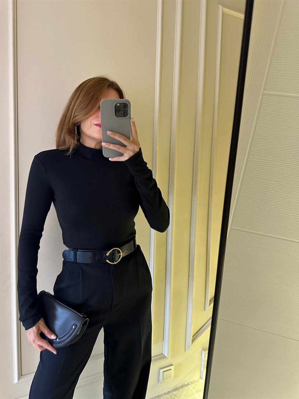 Siyah Balıkçı Yaka Uzun Kol Bluz