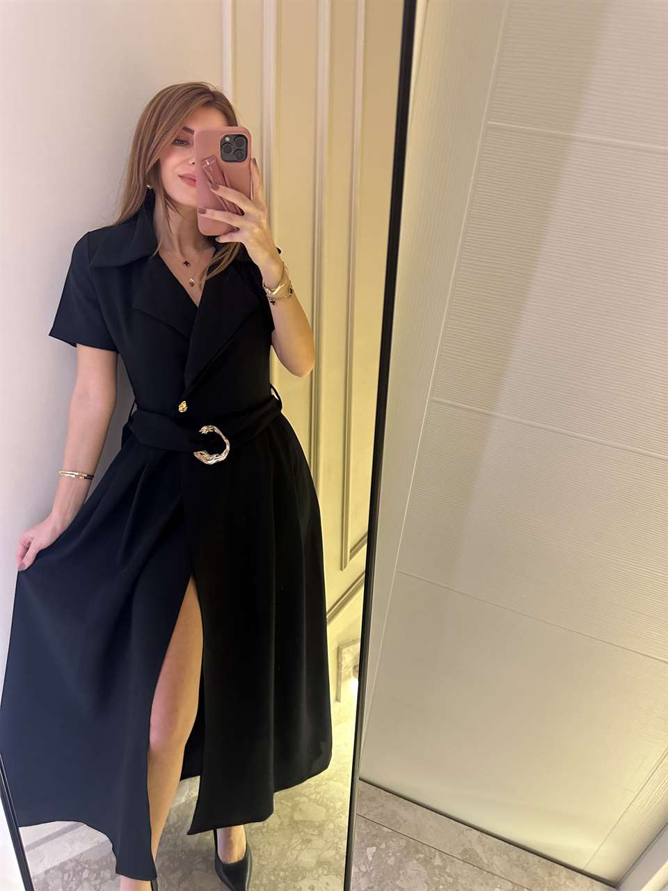 Siyah Bel Tokalı Yırtmaç Detay Elbise