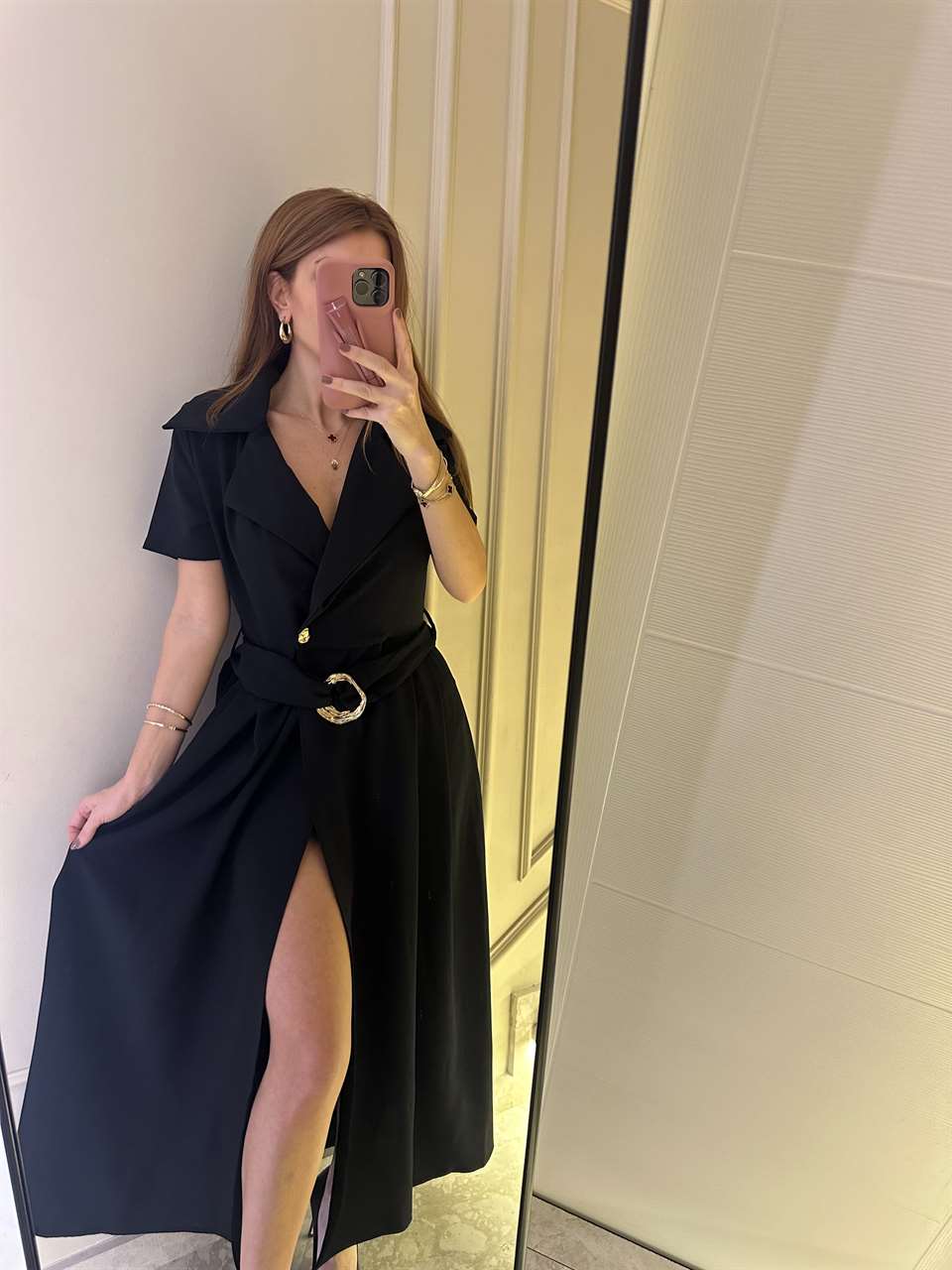 Siyah Bel Tokalı Yırtmaç Detay Elbise