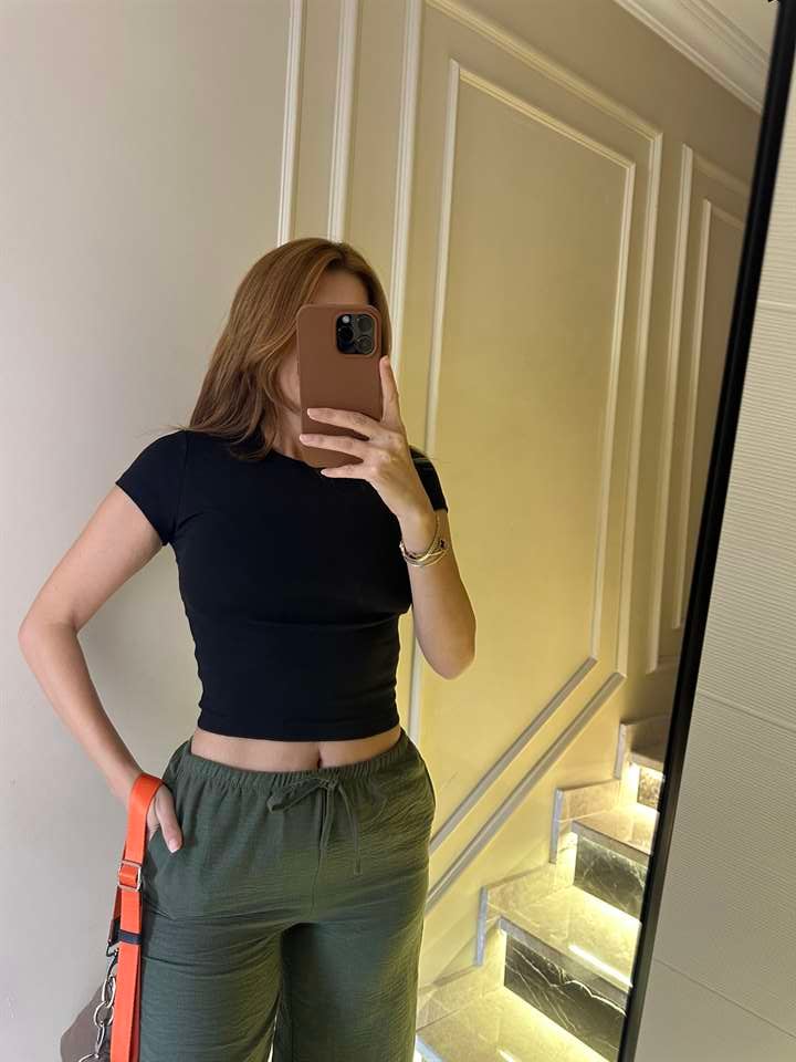 Siyah Bisiklet Yaka Crop