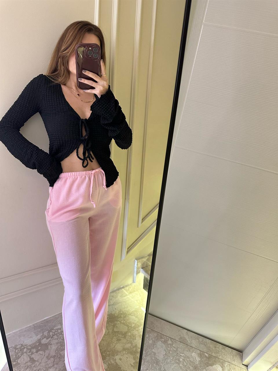 Siyah Bürümcük Bağlamalı Hırka