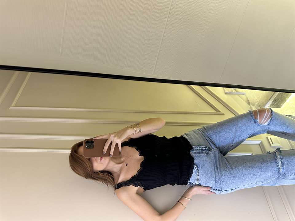 Siyah Dantel Detay Düğmeli Triko Bluz