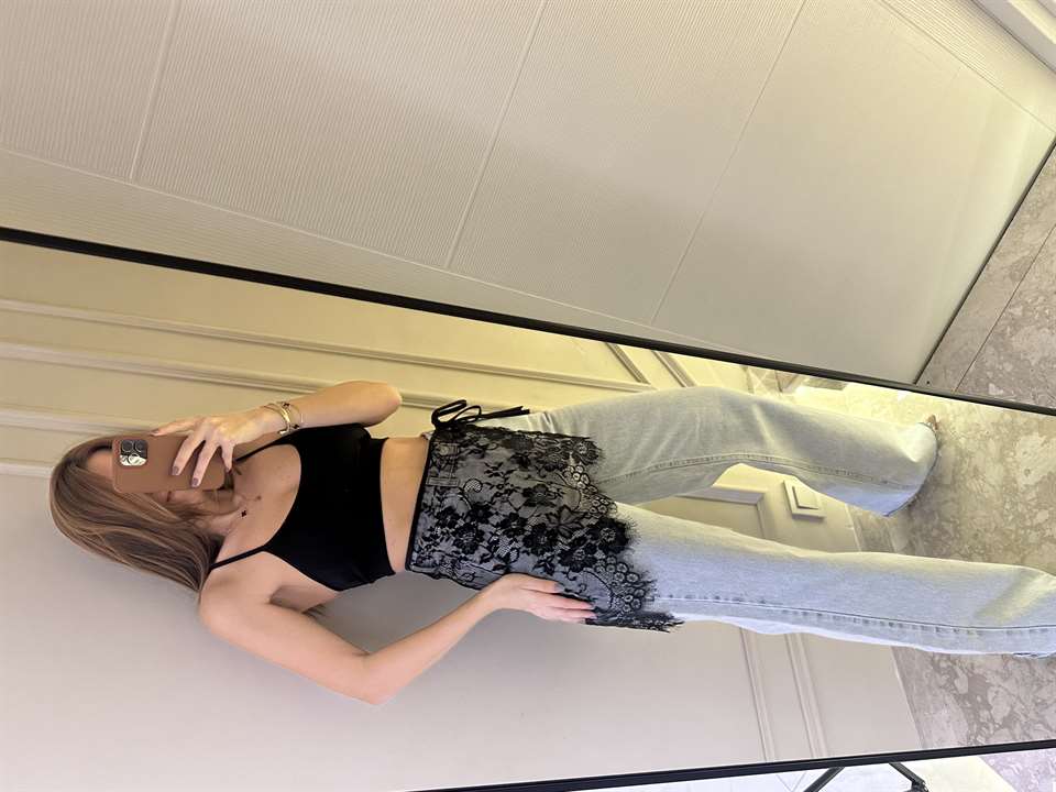 Siyah Dantelli Pareo Etek