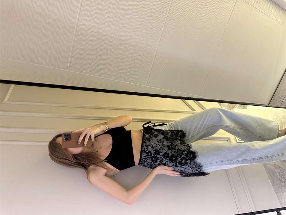 Siyah Dantelli Pareo Etek