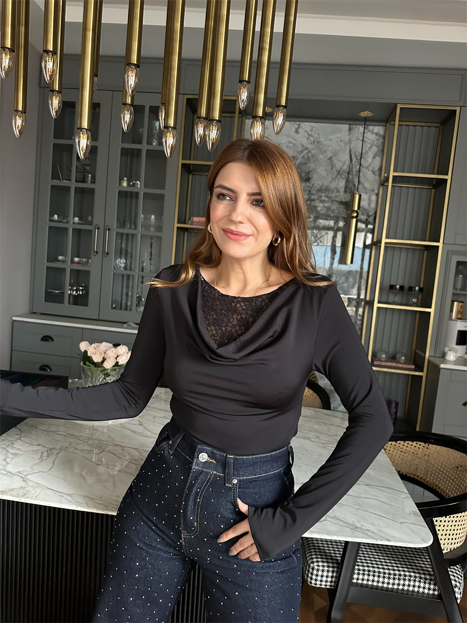 Siyah Degajesi Dantel Detay Bluz