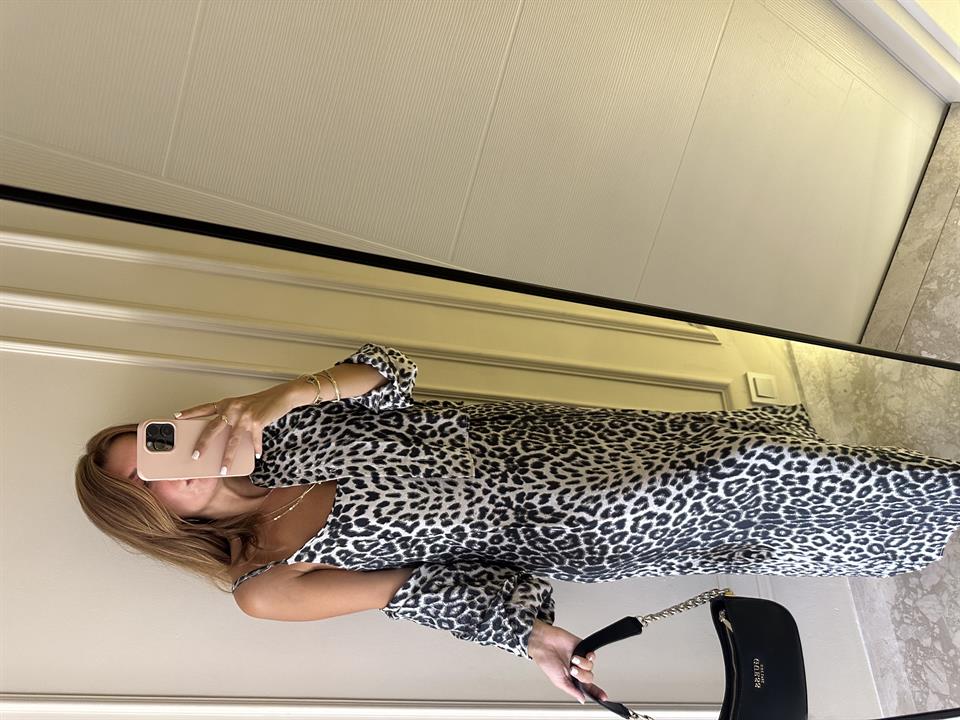 Siyah Desenli Askılı Elbise Gömlek Takım