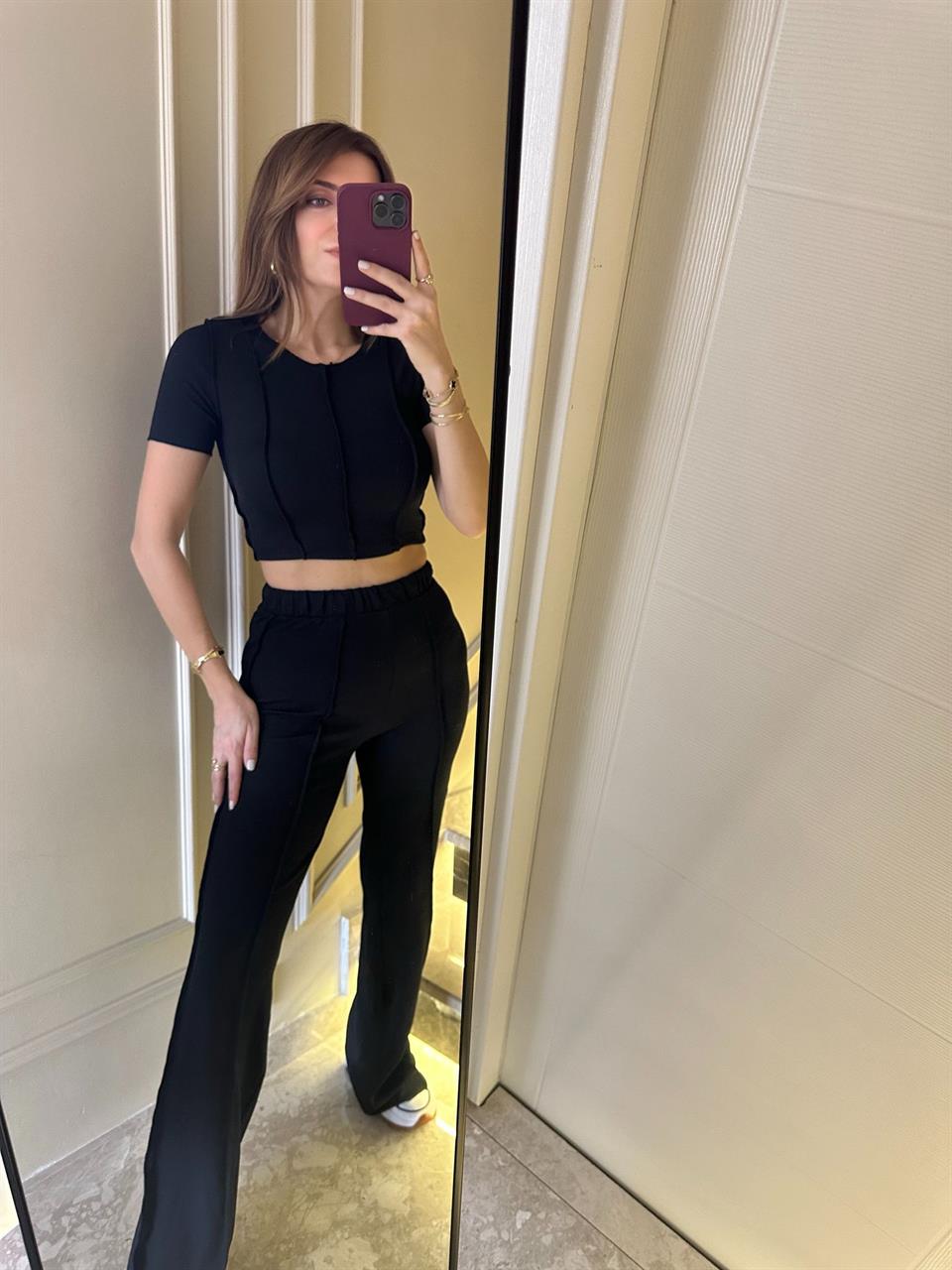 Siyah Dikiş Detaylı İkili Takım