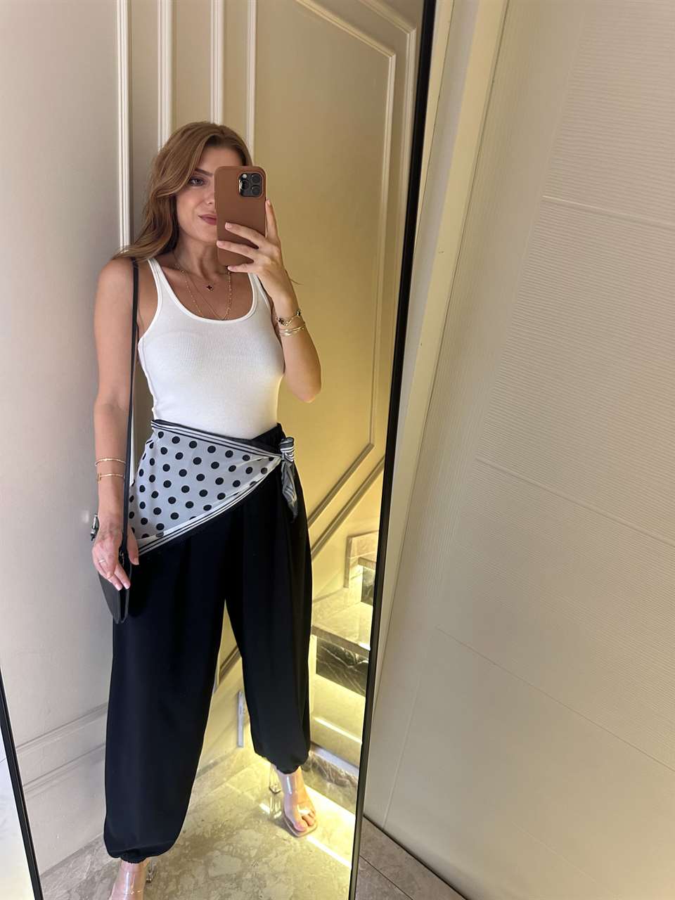 Siyah Dökümlü Balon Şalvar Pantolon