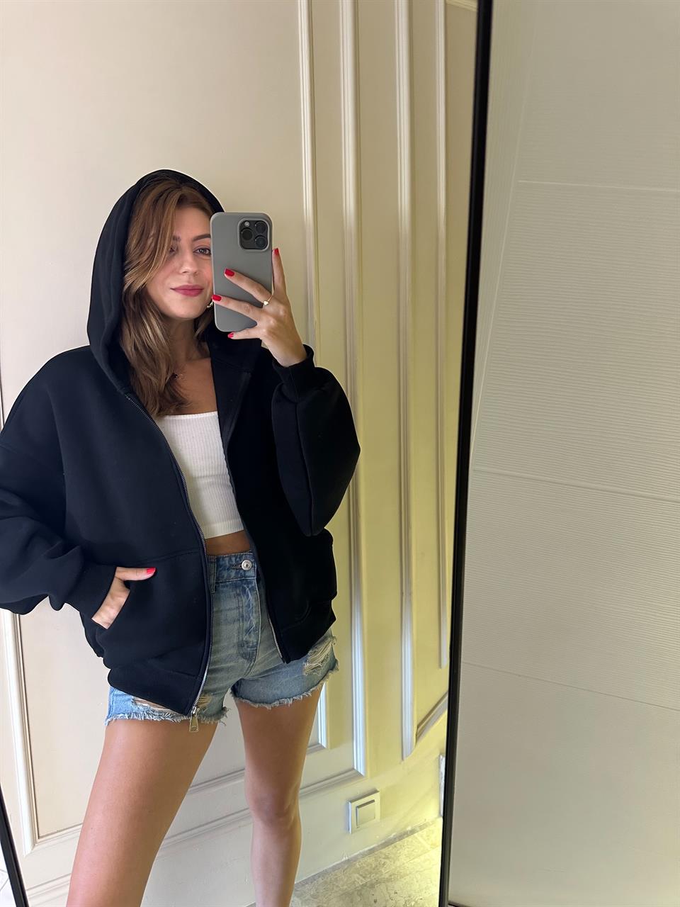 Siyah Fermuarlı Oversize Hırka