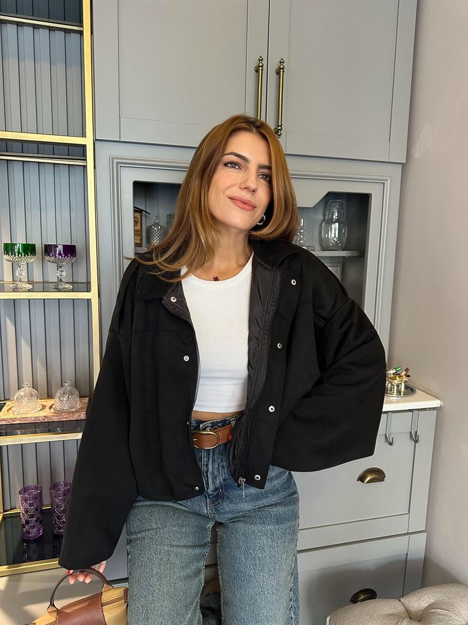 Siyah Fermuarlı Süet Mont